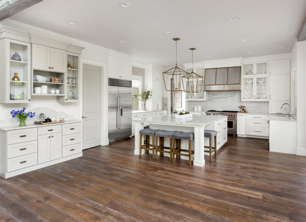 Custom Build Homes, Luxurious Large Kitchen, Modern and Farmhouse Finishes, Traditional Mix of Modern